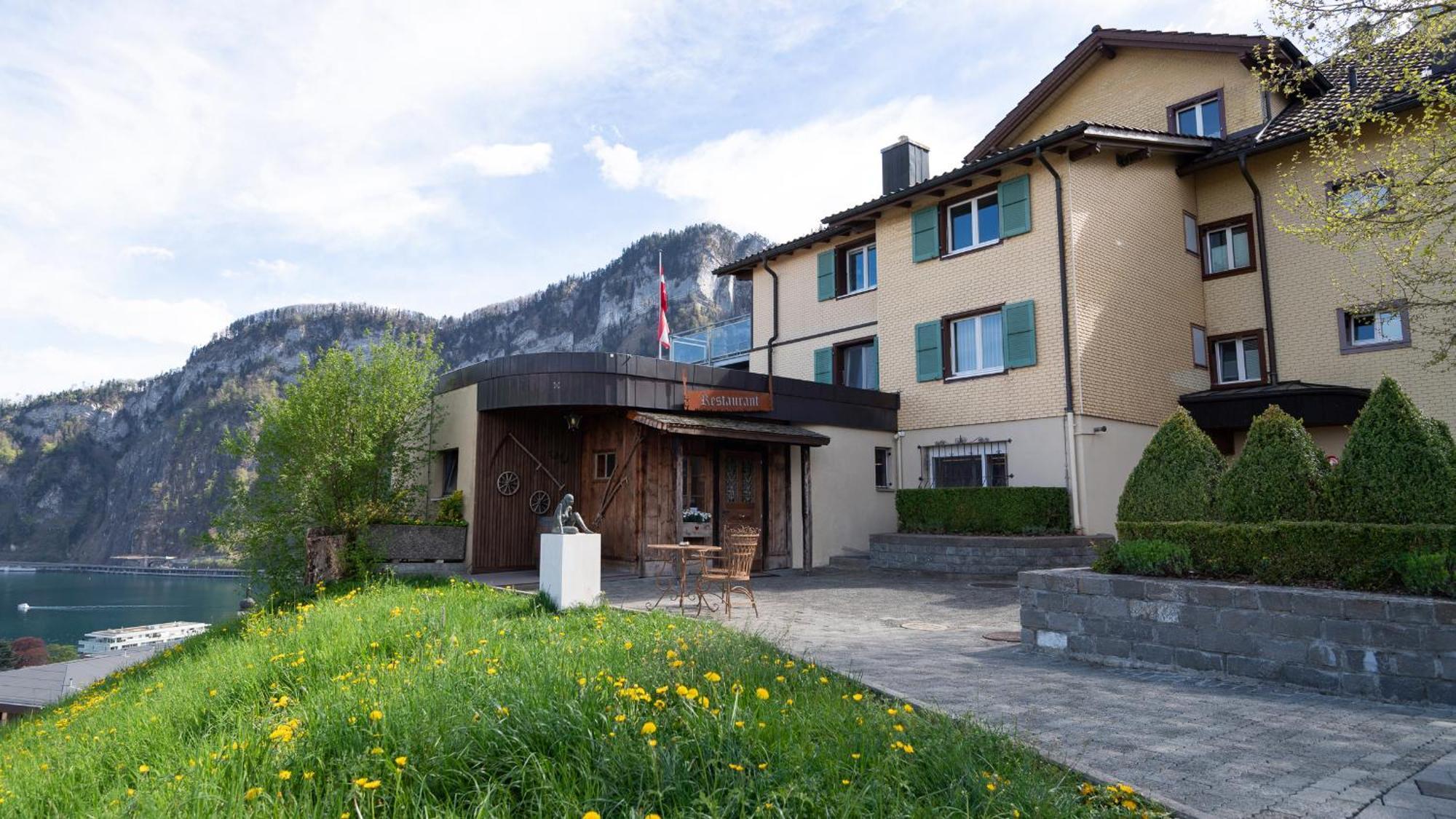 Hotel Roggerli Hergiswil Exterior photo